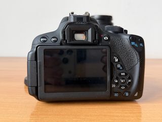 Canon EOS 700D + objetivos 18-55 y 55-250 STM IS