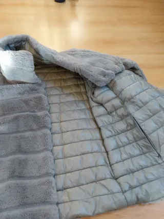 Chaqueta de pelo gris