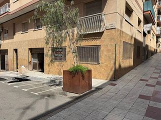 Local comercial en venta en Sant Joan Despí