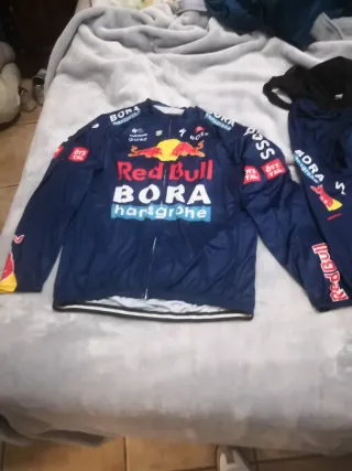 Conjunto Ropa Ciclismo BORA Red Bull
