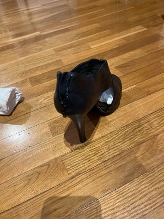 Tacones Zara Cuero Negro Talla 38