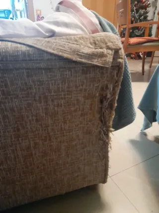 Sofá de 2 plazas en tela y madera