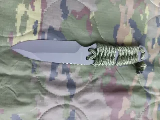 Navaja Gerber Bear Grylls Survival