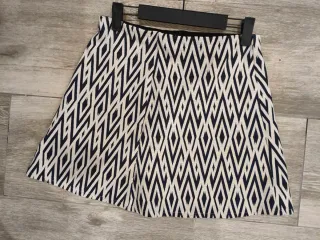 Falda mini Zara estampada