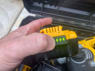 Martillo Percutor Dewalt DHC273 Batería