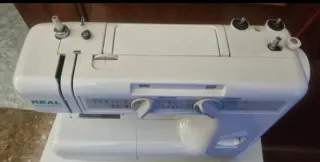 Máquina de coser REAL Mod 310