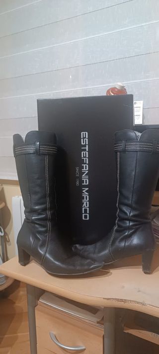 Botas altas piel ESTEFANIA MARCO Talla 39