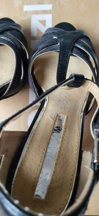 Sandalias tacón piel serpiente Maria Mare T.36