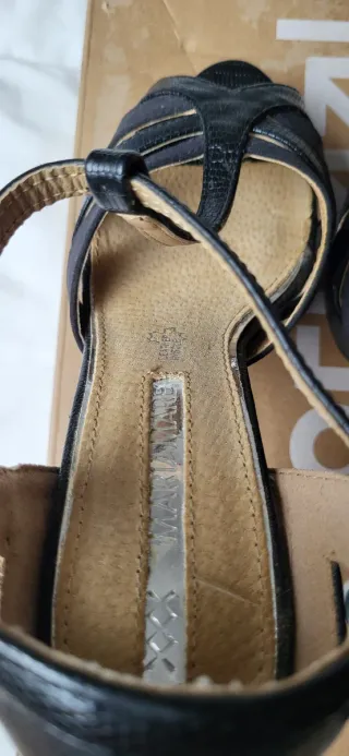 Sandalias tacón piel serpiente Maria Mare T.36