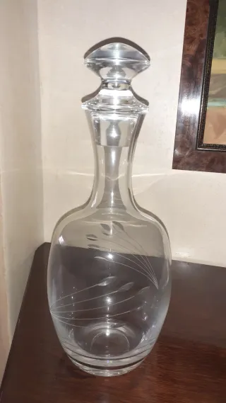 2 Juegos vasos, jarra,  licorera y cubitera crista