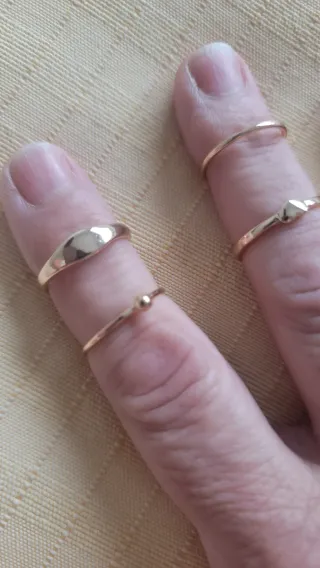 Lote Anillos Dorados y Plateados