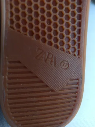 Zapatillas altas niño beige y blanco