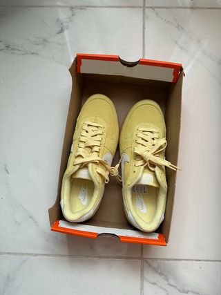 Zapatillas Nike Field General Amarillas