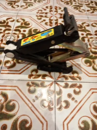 Gato hidráulico para coche