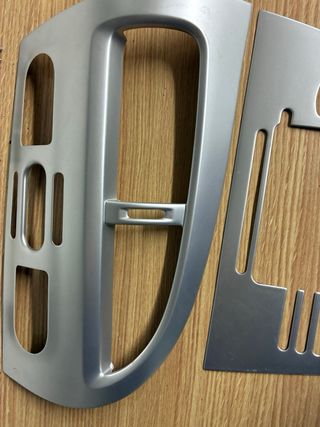 Embellecedor pantalla Seat Leon MK2