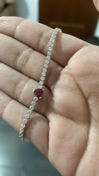 Vendo Pulsera de Plata Corazón Rojo (Pandora)