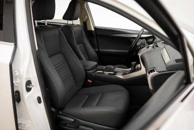 Lexus NX 2021