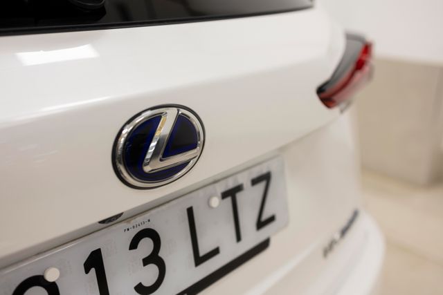 Lexus NX 2021