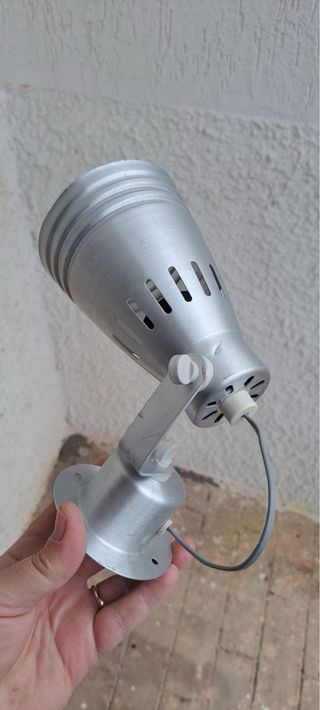 Lampada da esterno in metallo e plastica