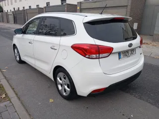 KIA Carens 2015