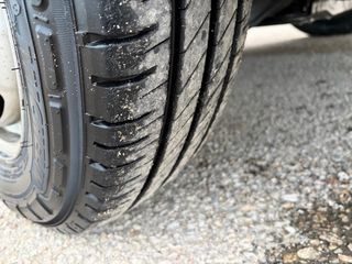 Iveco Daily 2020 isotermo pegatina C