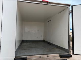 Iveco Daily 2020 isotermo pegatina C