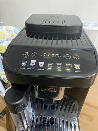 Cafetera DeLonghi Magnifica EVO