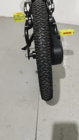 Bicicleta infantil BTWIN negra y amarilla