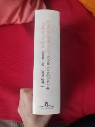 Ilustración de moda: dibujo plano = Ilustraçao ...