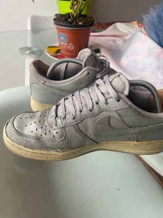 Nike Air Force 1 Talla 44 Gris