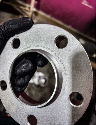 2 Separadores + tornilleria