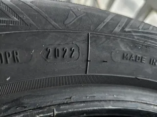 Pareja Neumáticos 225/55/17 101Y