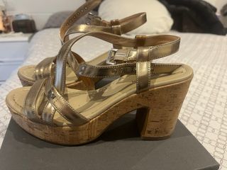 Sandalias de cuña George Nardini