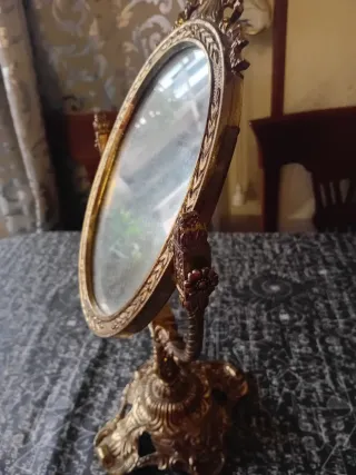 Espejo de tocador antiguo dorado