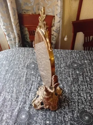 Espejo de tocador antiguo dorado