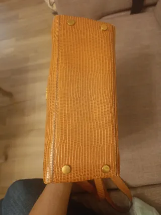 Bolso Parfois camel efecto piel serpiente