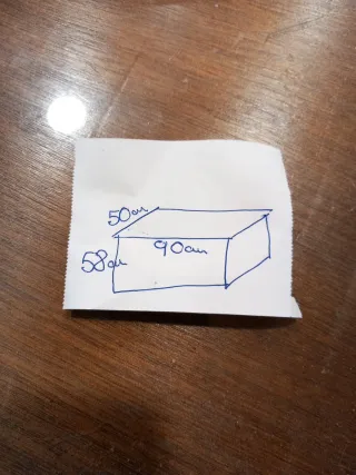 Antiguo baúl ,chapa y madera, dentro forrado.llave