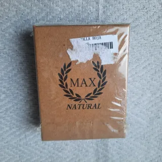 Hoja natural plateada con cordón negro