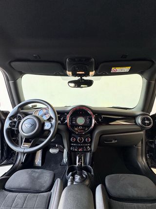 MINI JOHN COOPER WORKS 2022