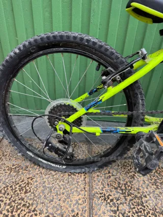 Bicicleta Rockrider 20 Neón