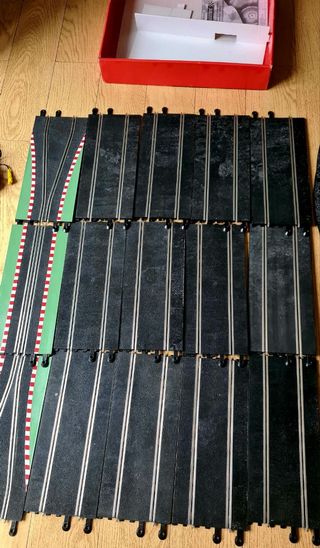 Scalextric X-Treme Rally + Circuito y pistas extra