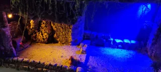 Presepe natalizio con luci