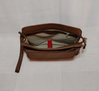 Pochette in pelle da uomo