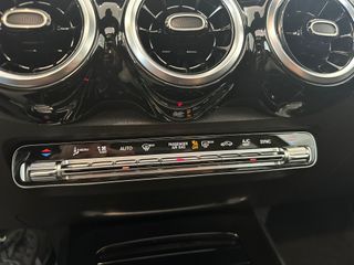 Mercedes-Benz GLB (X247) 2021