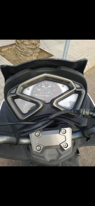 Ciclomotor SYM Jet 14