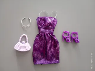 Vestido Morado Brillante Barbie con Accesorios