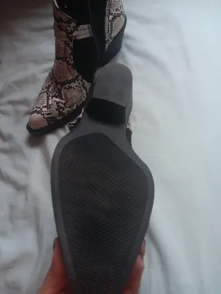 Botines nuevos preciosos t.39