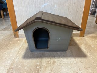 Casetta per cani in resina piccola