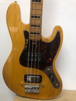 Bajo Eléctrico Madera Natural