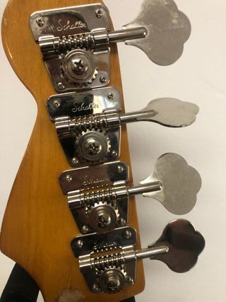 Bajo Eléctrico Madera Natural